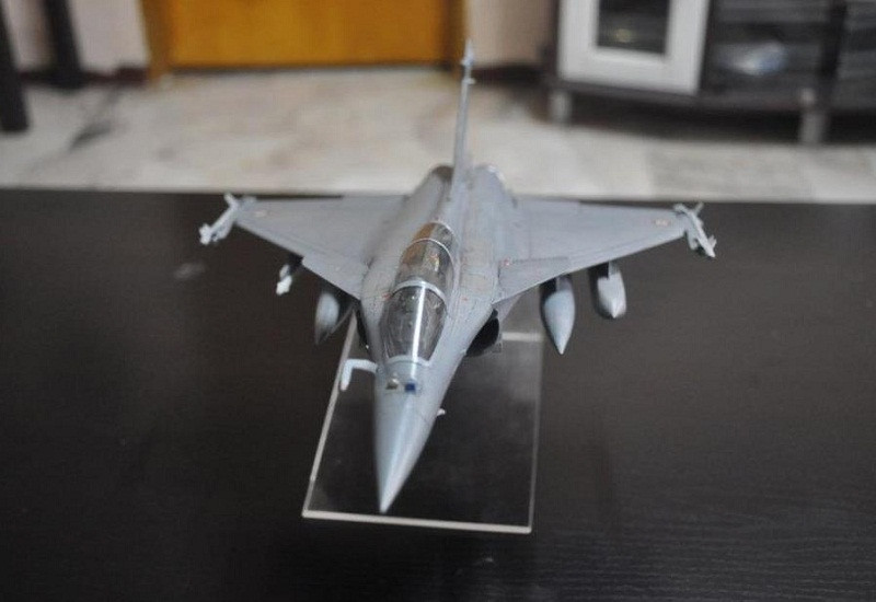 Mô hình máy bay chiến đấu Rafale của Pháp
