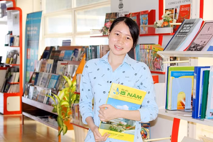 Tân thủ khoa vào những ngày đầu đặt chân đến Thư viện Trường.