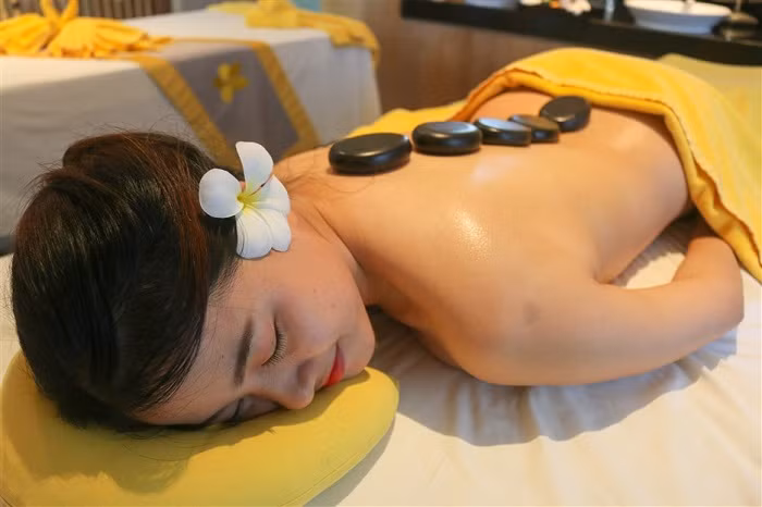 Quý khách hàng sẽ được trải nghiệm dịch vụ chăm sóc và thư giãn tại Sứ Spa.
