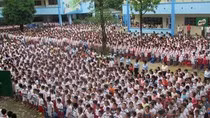 Buổi lễ chào cờ Tổ quốc của các em học sinh (Ảnh minh họa: vtv.vn).