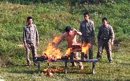 Chặt ngói trên lửa.