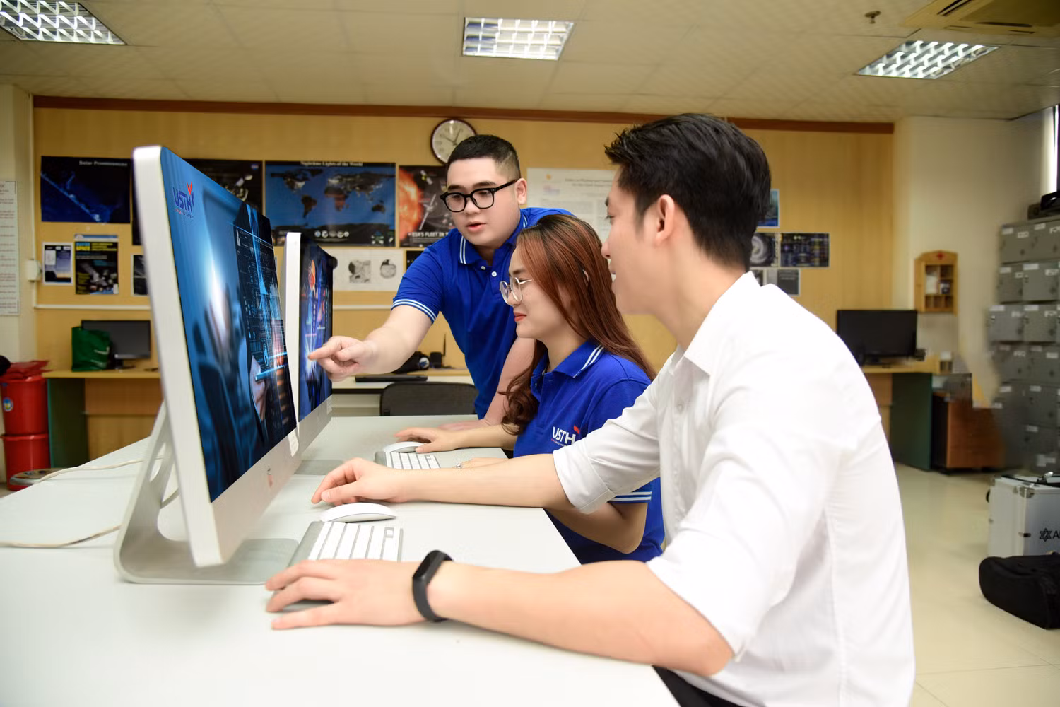 Sinh viên Trường Đại học Khoa học và Công nghệ Hà Nội. Ảnh: NTCC Sinh viên Trường Đại học Khoa học và Công nghệ Hà Nội. Ảnh: NTCC
