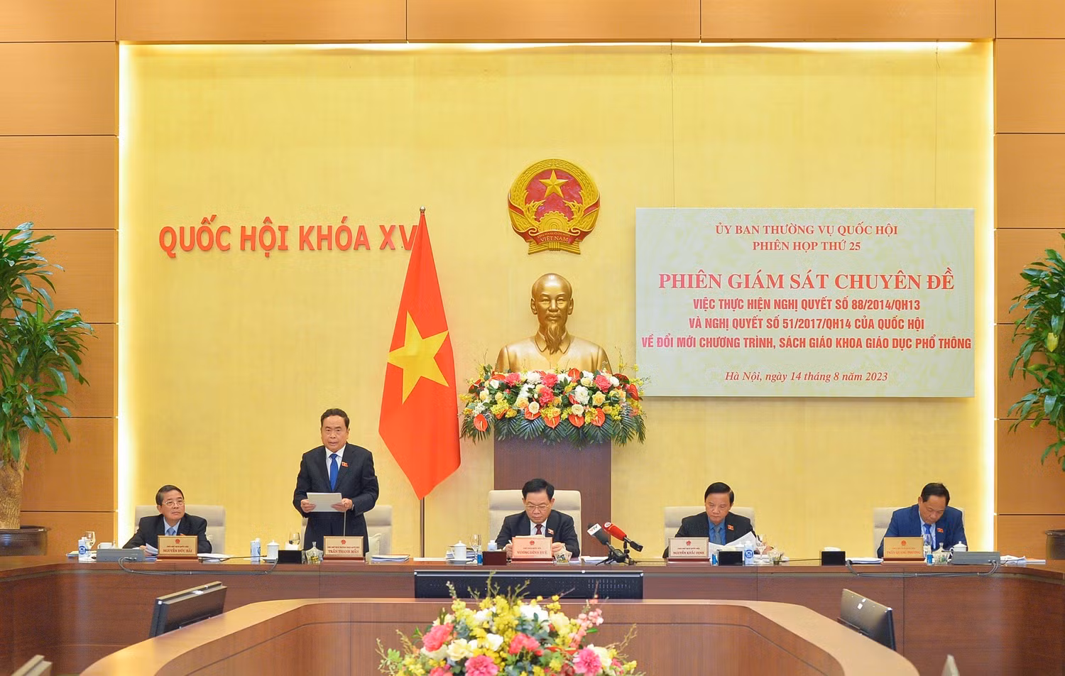 Phó Chủ tịch Thường trực Quốc hội Trần Thanh Mẫn phát biểu điều hành nội dung Phiên họp. Ảnh: quochoi.vn.