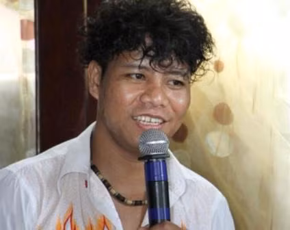 'Tuần đầu tiên ra Hà Nội, tôi không dám ra khỏi phòng và viết 16, 17 lá thư gửi về quê hương'. 'Tuần đầu tiên ra Hà Nội, tôi không dám ra khỏi phòng và viết 16, 17 lá thư gửi về quê hương'.
