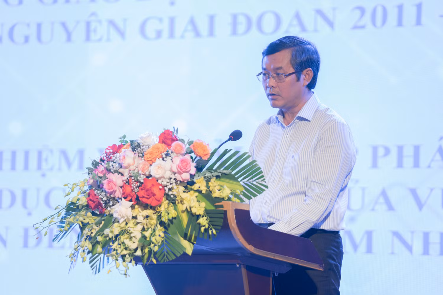 Thứ trưởng Bộ Giáo dục và Đào tạo Nguyễn Văn Phúc chia sẻ mục tiêu, nhiệm vụ, giải pháp phát triển giáo dục và đào tạo vùng Tây Nguyên đến năm 2030, tầm nhìn đến năm 2045 tại Hội nghị. Ảnh: Bộ Giáo dục và Đào tạo Thứ trưởng Bộ Giáo dục và Đào tạo Nguyễn Văn Phúc chia sẻ mục tiêu, nhiệm vụ, giải pháp phát triển giáo dục và đào tạo vùng Tây Nguyên đến năm 2030, tầm nhìn đến năm 2045 tại Hội nghị. Ảnh: Bộ Giáo dục và Đào tạo