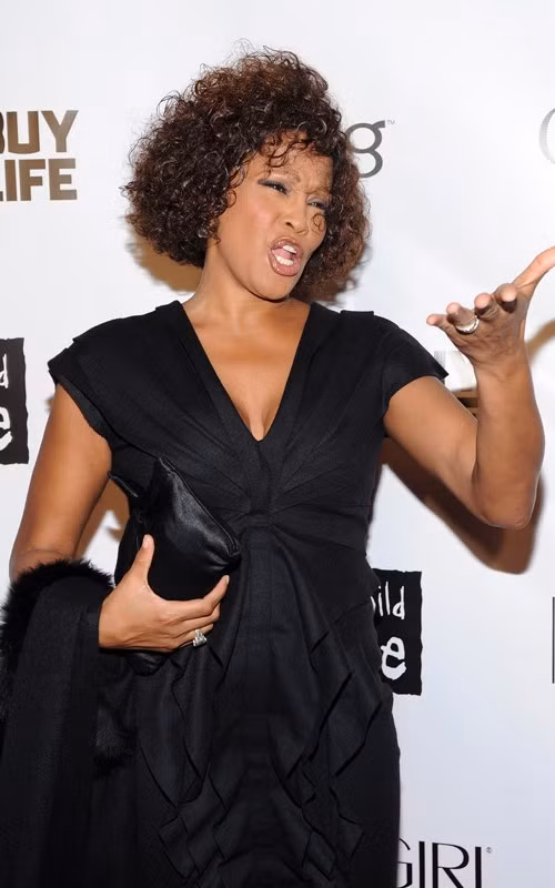 Tại lễ trao giải Grammy, không ít ca sĩ sẽ hát để tưởng niệm Whitney Houston như Jennifer Hudson và Chaka Khan. Tại lễ trao giải Grammy, không ít ca sĩ sẽ hát để tưởng niệm Whitney Houston như Jennifer Hudson và Chaka Khan.