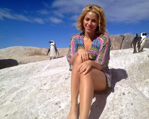 Nữ ca sĩ Shakira vừa chia sẻ hình ảnh và thông tin về chuyến đi đến Cape Town, Nam Phi và tiếp xúc với sư tử biển. Thậm chí, cô còn bị sư tử biển tấn công và gây ra vết xước khá nặng trên cổ tay. Nữ ca sĩ Shakira vừa chia sẻ hình ảnh và thông tin về chuyến đi đến Cape Town, Nam Phi và tiếp xúc với sư tử biển. Thậm chí, cô còn bị sư tử biển tấn công và gây ra vết xước khá nặng trên cổ tay.