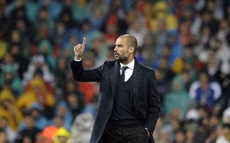 4. Nói đến Barca, Inter Milan đang nhắm Pep Guardiola cho vị trí HLV trưởng nếu như Claudio Ranieri không làm tốt nhiệm vụ của mình. Nerazzurri đang trong tình trạng căng thẳng khi đã 7 trận liên tiếp không thắng ở mọi mặt trận. Guardiola thì sắp hết hợp đồng với Barca cuối mùa giải này dù ông khẳng định mình sẽ không xem xét bất cứ đề nghị nào cho đến khi mùa giải kết thúc. Tờ Marca tiết lộ nếu Pep đồng ý dẫn dắt Inter, ông sẽ được nhận mức lương 10 triệu euro/năm.