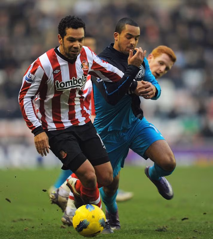 Sunderland có không có chấn thương nào để mà lo lắng trong lần tiếp đón Arsenal tại FA Cup. Do đó họ gần như sẽ không có bất cứ sự thay đổi nào so với trận đấu gần nhất ở Premier League, tức chính là trận thua trước Arsenal. Sunderland có không có chấn thương nào để mà lo lắng trong lần tiếp đón Arsenal tại FA Cup. Do đó họ gần như sẽ không có bất cứ sự thay đổi nào so với trận đấu gần nhất ở Premier League, tức chính là trận thua trước Arsenal.