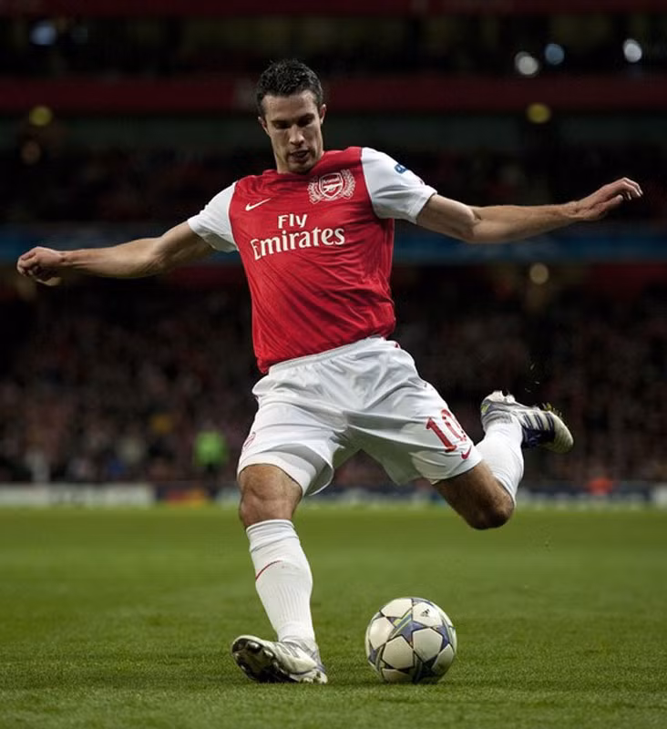 Tuy vậy, Sunderland mới ghi nhiều hơn chín bàn thắng hơn so với thành tích phá lưới của Robin van Persie ở tất cả các giải đấu mùa này. Van Persie là cầu thủ ghi bàn hàng đầu tại Arsenal mùa này với 28 bàn thắng, người xếp ở vị trí thứ hai là Theo Walcott – 6 bàn. Tuy vậy, Sunderland mới ghi nhiều hơn chín bàn thắng hơn so với thành tích phá lưới của Robin van Persie ở tất cả các giải đấu mùa này. Van Persie là cầu thủ ghi bàn hàng đầu tại Arsenal mùa này với 28 bàn thắng, người xếp ở vị trí thứ hai là Theo Walcott – 6 bàn.