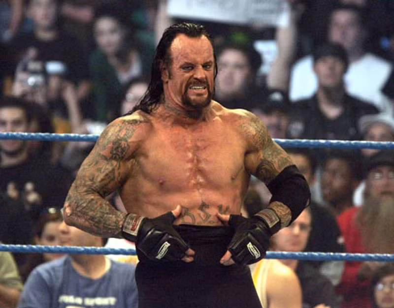 The Undertaker – tên thật Mark Calaway (Mỹ - đô vật chuyên nghiệp) The Undertaker – tên thật Mark Calaway (Mỹ - đô vật chuyên nghiệp)