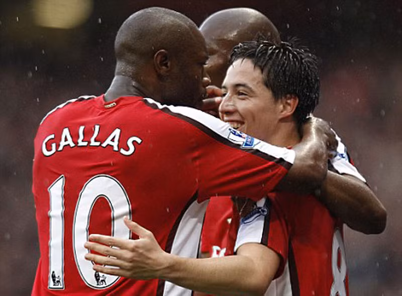 Ngày còn ở Arsenal, họ là đồng đội của nhau