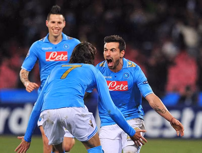 Bộ ba hoàn hảo: Hamsik, Cavani và Lavezzi làm nên một Napoli mạnh chưa từng thấy kể từ ngày Diego Maradona ra đi.