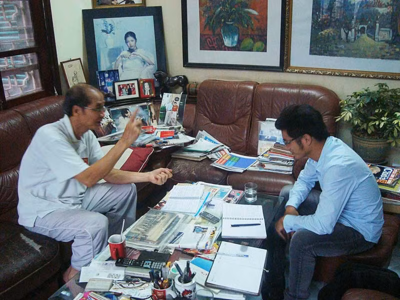 Kết thúc cuộc trò chuyện, BLV Huy Hùng kết luận rằng: “Nếu làm một BLV, nhất là BLV bóng đá, nếu làm việc trong thang điểm 10 thì chỉ cần các bạn được 6 điểm là đã quá tốt rồi”. Kết thúc cuộc trò chuyện, BLV Huy Hùng kết luận rằng: “Nếu làm một BLV, nhất là BLV bóng đá, nếu làm việc trong thang điểm 10 thì chỉ cần các bạn được 6 điểm là đã quá tốt rồi”.