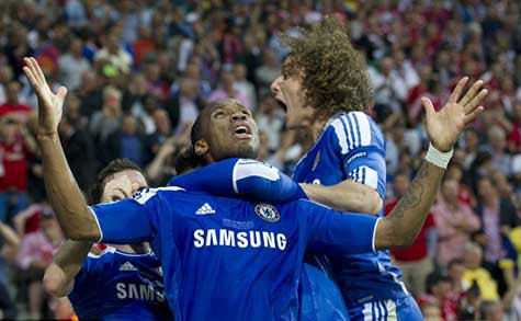 Chelsea vượt qua mọi thử thách, từ bàn thắng của Mueller cho đến quả phạt đền của Robben và sau đó là loạt luân lưu rất căng thẳng