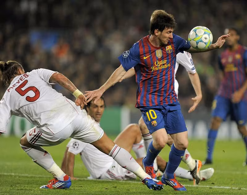 8 trong 9 trận gần nhất ở Champions League, Barca đã giành chiến thắng và họ đều dẫn trước đối thủ ngay trong hiệp 1. 6/7 trận gần nhất Barca đã ghi tối thiểu 3 bàn thắng/trận. Trong khi đó Chelsea đã thắng 3 trận liên tiếp ở cúp châu Âu. 8 trong 9 trận gần nhất ở Champions League, Barca đã giành chiến thắng và họ đều dẫn trước đối thủ ngay trong hiệp 1. 6/7 trận gần nhất Barca đã ghi tối thiểu 3 bàn thắng/trận. Trong khi đó Chelsea đã thắng 3 trận liên tiếp ở cúp châu Âu.