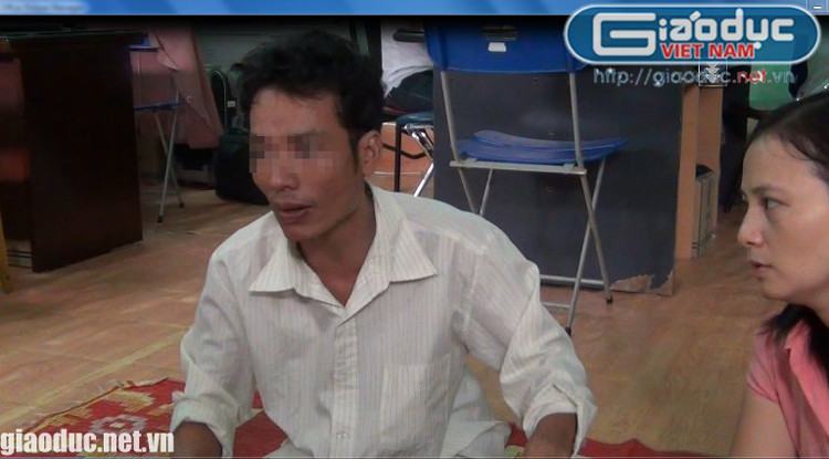 Từ ngày thoát chết, Đức nói được “Trên” báo sẽ cho làm việc ở Thượng thiên, mà là phải vào miền Trung làm cơ - vì nhân dân miền Trung mất nhiều mộ. Sau 100 ngày ăn chay, Đức nói đã được thần linh cho khả năng tìm mộ và trừ tà ma. Để lại vợ con ở Hà Nội, Đức khăn gói vào thôn Phú Đa, Phú Vang, Thừa Thiên Huế - nơi có cha mẹ già đang sinh sống (mẹ là người Bắc, bố là người Huế, đi bộ đội tập kết ra Bắc). Tuy chưa xây được điện thờ lớn, nhưng chỉ với ban thờ nho nhỏ ở ngôi nhà của ba mẹ trong Huế, đã bắt đầu có người dân (Huế) đến cửa điện xin lộc.