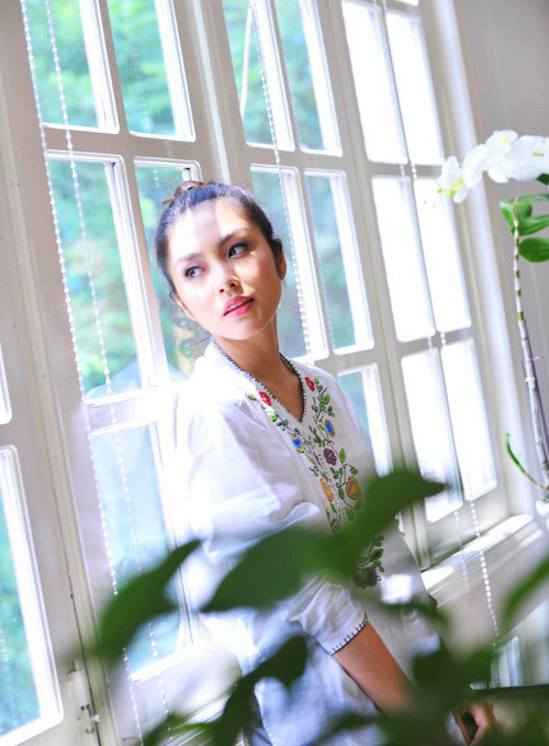 ... mà chỉ cần tô điểm một chút má hồng,