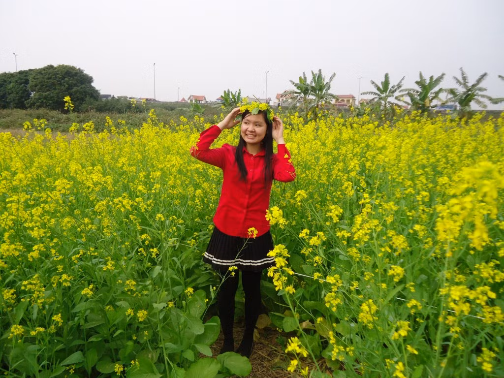 Chi là người sống khá tình cảm và lãng mạn ^^