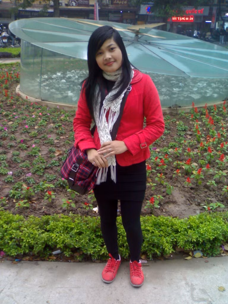 Thu Quỳnh là người sống chân thực hòa đồng với tất cả mọi người,thích nhẹ nhàng và tình cảm, lãng mạn, được mọi người và bạn bè yêu thương quý mến. Cô thích màu xanh của hòa bình, màu tím của sự thủy chung, thích hoa phong lan, hoa ly, và hoa tulip, thích được đi dạo một mình khi buồn, thích cuộc sống thanh bình yên ả nơi thôn quê.