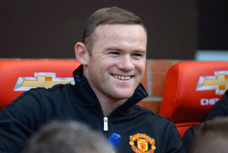 Wayne Rooney giờ đá cặp với Robin Van Persie, và người ta đã đặt câu hỏi rằng liệu hai người này có thể thành công cùng với nhau? Vậy chúng ta hãy cùng nhìn lại xem ai là đối tác ăn ý nhất của Rooney, và trong những mùa giải đá cùng đối tác đó “gã Shrek” đã thể hiện như thế nào (con số sẽ chỉ tính ở Premier League, không tính các giải cúp).