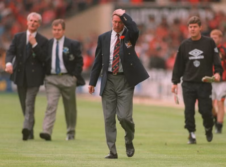 20/5/1995. Manchester United của Ferguson bị Everton đánh bại trong trận chung kết FA Cup với tỷ số 0-1. 20/5/1995. Manchester United của Ferguson bị Everton đánh bại trong trận chung kết FA Cup với tỷ số 0-1.