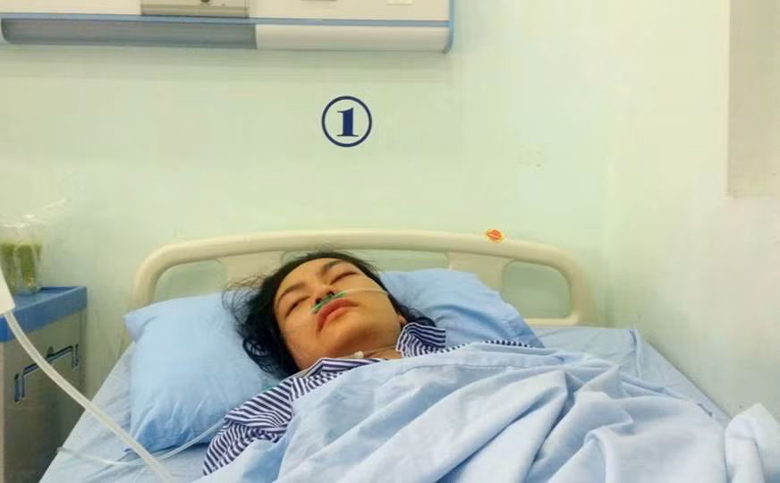 Cô giáo Hải thời điểm phải nằm điều trị ở bệnh viện sau khi bị tấn công