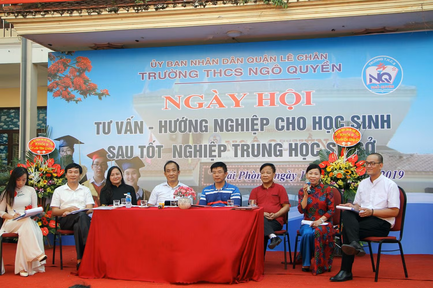 "Hoa Trạng nguyên" nở rộ tại Trường Trung học cơ sở Ngô Quyền ảnh 2