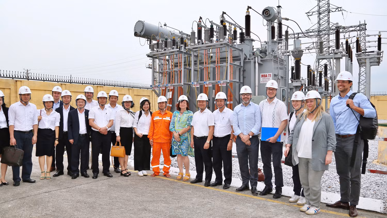 06_Một số hình ảnh tại chương trình thăm và làm việc của đoàn công tác cấp cao của Chính phủ CHLB Đức với EVNNPC.jpg