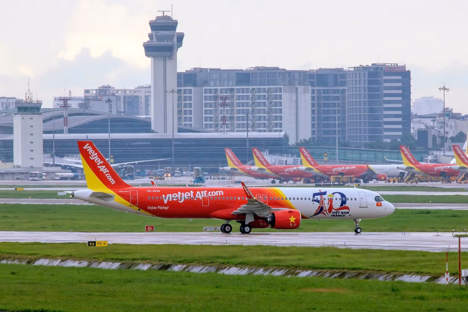 Vietjet aircraft.jpg