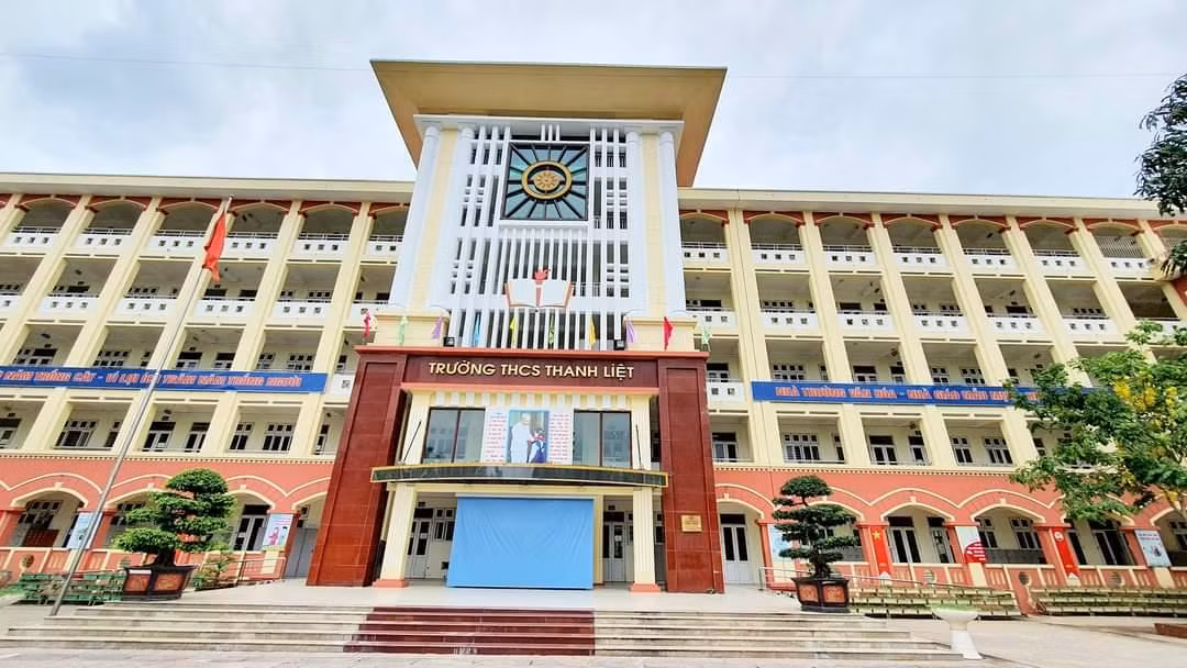 Các trường học ở Hà Nội luôn quan tâm đến việc tuyên truyền về lợi ích của BHYT cho học sinh. Ảnh: Mạnh Đoàn Các trường học ở Hà Nội luôn quan tâm đến việc tuyên truyền về lợi ích của BHYT cho học sinh. Ảnh: Mạnh Đoàn