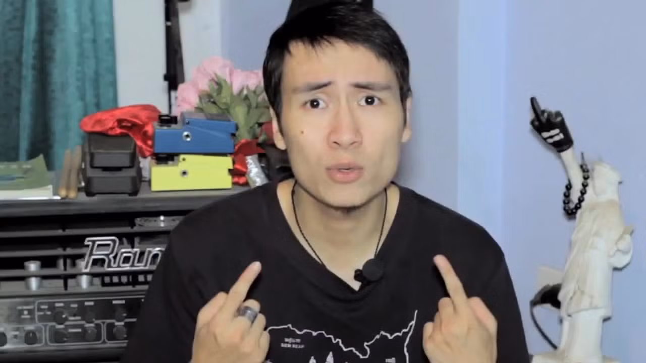 Vlogger Toàn Shinoda bất ngờ qua đời ở tuổi 27. Vlogger Toàn Shinoda bất ngờ qua đời ở tuổi 27.