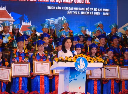 Nữ thủ khoa trường y, đạt thành tích cao với bí quyết học “thử yêu” và “ám thị” ảnh 2