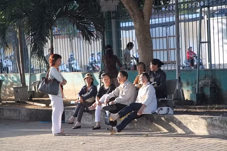 Những thí sinh yêu mến Tiếng hát mãi xanh đã đến từ rất sớm để đăng kí