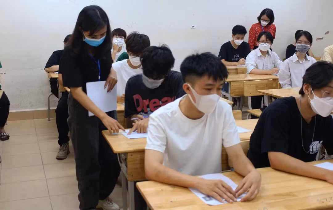 Đề thi tốt nghiệp trung học phổ thông được xếp vào bí mật Nhà nước độ Tối mật. Ảnh minh họa: PM Đề thi tốt nghiệp trung học phổ thông được xếp vào bí mật Nhà nước độ Tối mật. Ảnh minh họa: PM