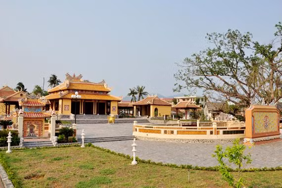 Đền thờ Thoại Ngọc Hầu (Thành phố Đà Nẵng). Ảnh Liên Hương Đền thờ Thoại Ngọc Hầu (Thành phố Đà Nẵng). Ảnh Liên Hương