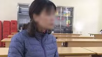Cô giáo E. cho rằng cô bị đánh ghen nhầm vì cô không có quan hệ gì với chồng bà S. Cô giáo E. cho rằng cô bị đánh ghen nhầm vì cô không có quan hệ gì với chồng bà S.
