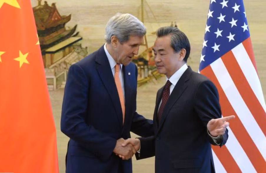 Ngoại trưởng Mỹ John Kerry và người đồng cấp Trung Quốc Ngoại trưởng Mỹ John Kerry và người đồng cấp Trung Quốc
