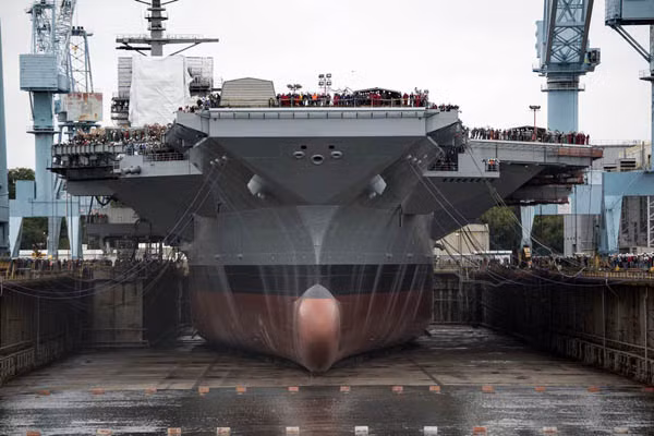 Tàu sân bay động cơ hạt nhân thế hệ mới USS Gerald R Ford Mỹ đang được hoàn thiện Tàu sân bay động cơ hạt nhân thế hệ mới USS Gerald R Ford Mỹ đang được hoàn thiện
