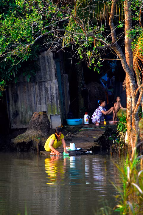 Bến quê. (Ảnh chụp tại Quận Ô Môn - TP Cần Thơ) Bến quê. (Ảnh chụp tại Quận Ô Môn - TP Cần Thơ)