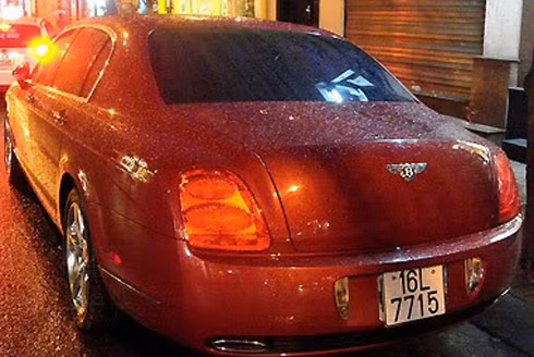 Bentley Continental Flying Spur. Ảnh: Quyền Anh.