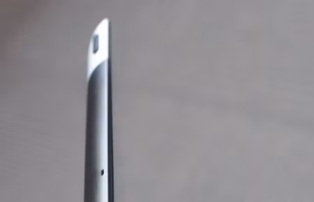 iPhone 5 sẽ được thiết kế vỏ kim loại nguyên khối? ảnh 1