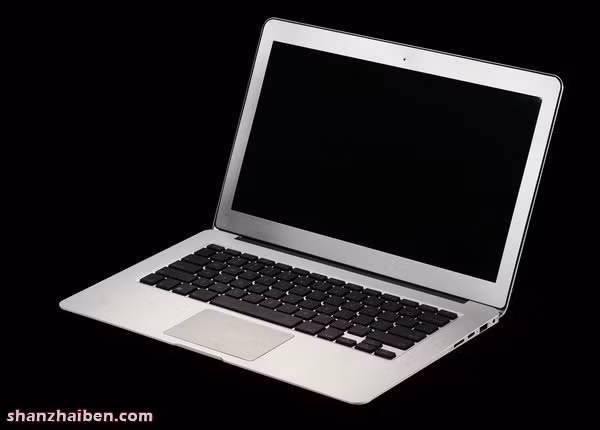 Đồ nhái mỏng hơn cả đồ thật