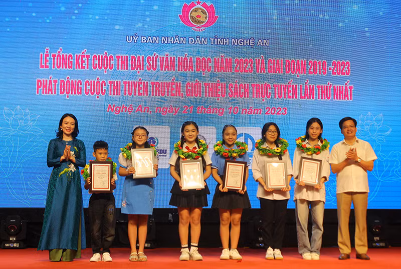 văn hóa đọc.jpg