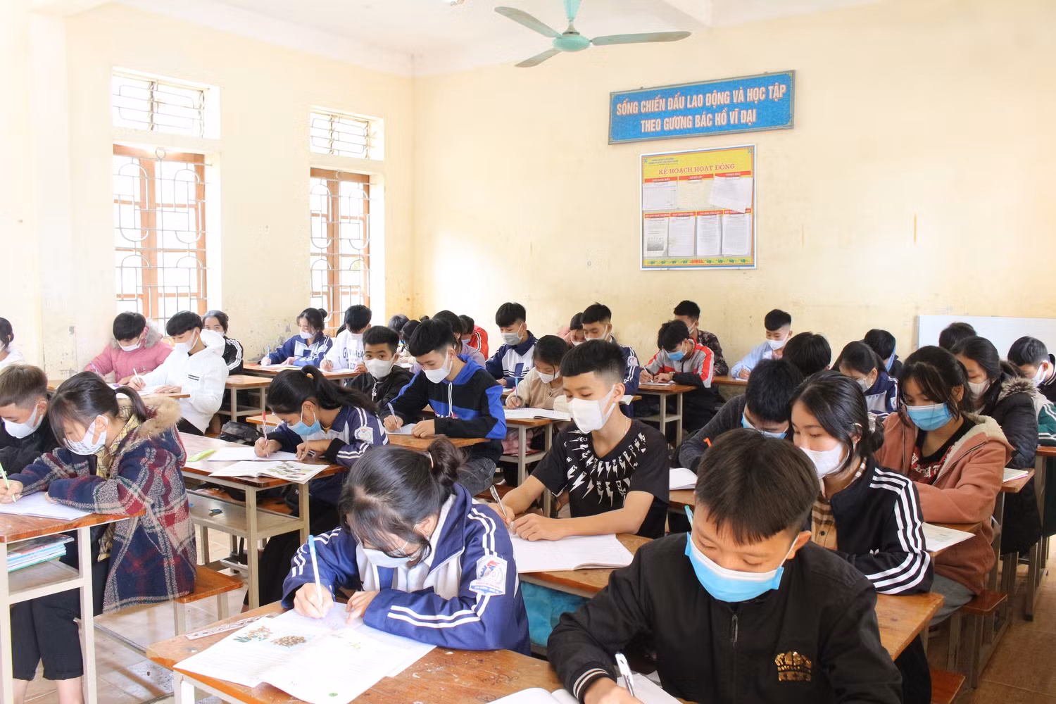 Lãnh đạo Phòng GD&ĐT một số địa phương cho rằng, điểm mới trong quy định xét tốt nghiệp THCS trong Thông tư 31 có tính nhân văn và nhận được sự ủng hộ rất lớn. Ảnh: T.D Lãnh đạo Phòng GD&ĐT một số địa phương cho rằng, điểm mới trong quy định xét tốt nghiệp THCS trong Thông tư 31 có tính nhân văn và nhận được sự ủng hộ rất lớn. Ảnh: T.D