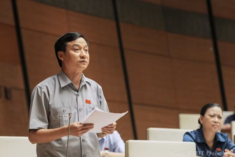 Đại biểu Quốc hội Bùi Văn Xuyền (ảnh quochoi.vn).