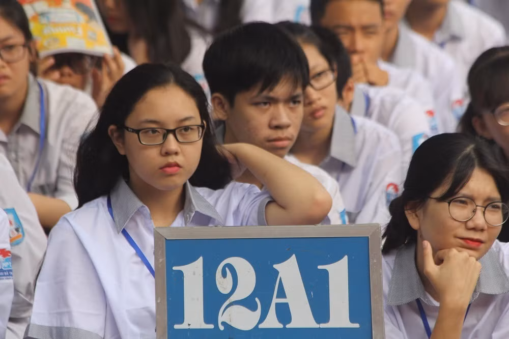 Tỉ lệ đậu tốt nghiệp trên toàn quốc là 94,06%, giảm 3,51% so với năm 2018