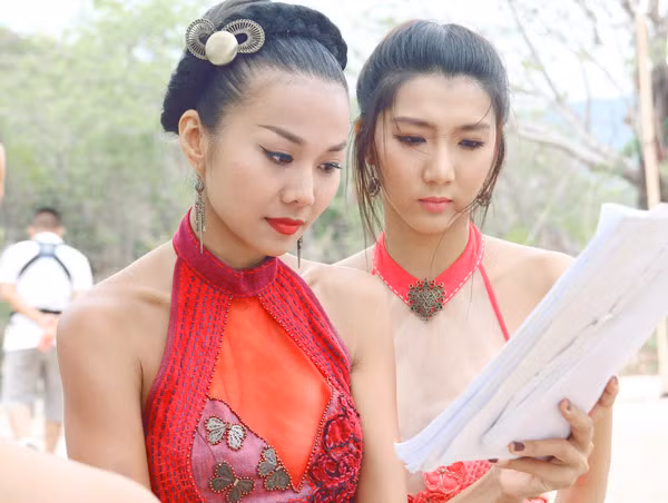 Cô xem Ngọc Quyên như em gái và chỉ dạy nhiều điều trong cuộc sống lẫn nghề nghiệp. Cô xem Ngọc Quyên như em gái và chỉ dạy nhiều điều trong cuộc sống lẫn nghề nghiệp.