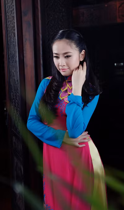 Người đẹp cố đô dù bận rộn với các kế hoạch nghệ thuật nhưng không bỏ dở việc học. Cô tiếp tục theo đuổi ngành kinh doanh để khẳng định bản thân ở lĩnh vực mà cô đam mê.