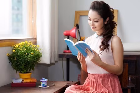 Sau đổ vỡ của cuộc hôn nhân đẹp như mơ với Quang Dũng, người đẹp chuyển hẳn ra Hà Nội sinh sống và chuyên tâm vào sự nghiệp.